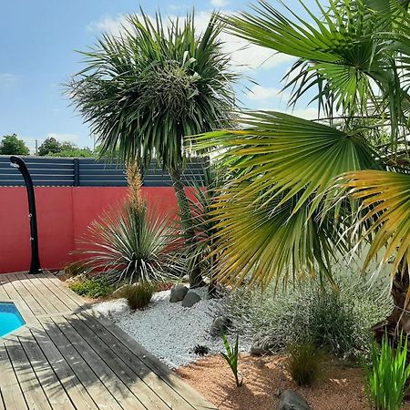 Studio Independant Chez L'Habitant Avec Piscine Et Cuisine Exterieures ラ・ロシェル エクステリア 写真