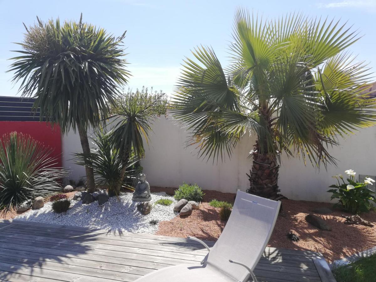 Studio Independant Chez L'Habitant Avec Piscine Et Cuisine Exterieures ラ・ロシェル エクステリア 写真
