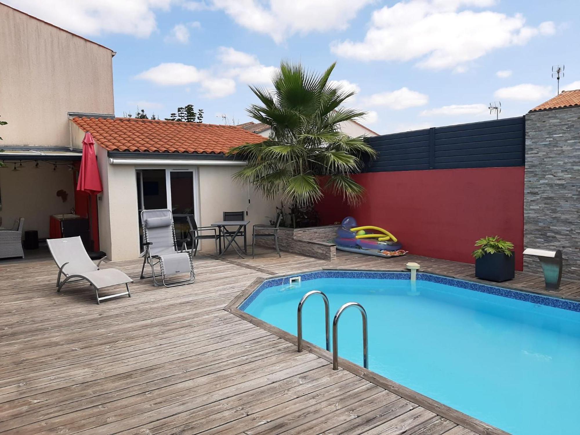 Studio Independant Chez L'Habitant Avec Piscine Et Cuisine Exterieures ラ・ロシェル エクステリア 写真